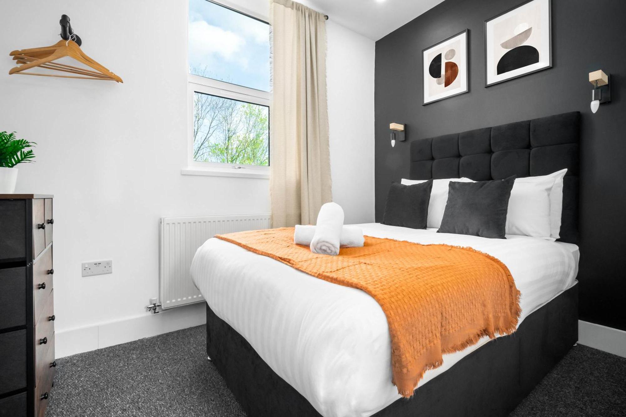 Luxe Apartment - Rowley Regis - Parking - Top Rated - Netflix - Wifi - 49Bg Cradley Heath Buitenkant foto