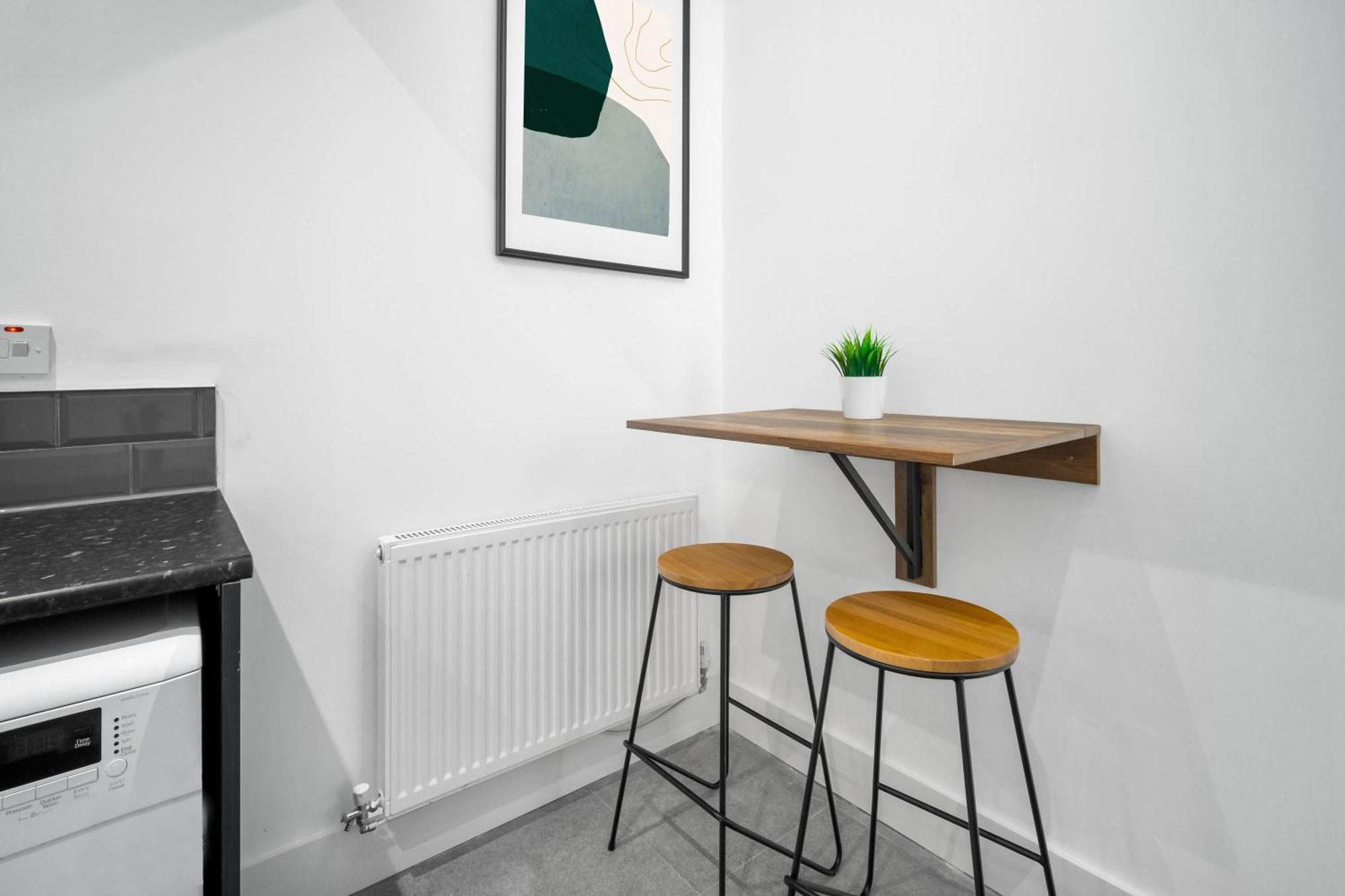 Luxe Apartment - Rowley Regis - Parking - Top Rated - Netflix - Wifi - 49Bg Cradley Heath Buitenkant foto
