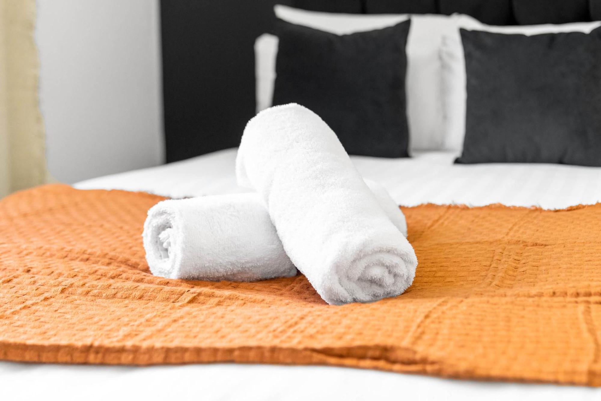 Luxe Apartment - Rowley Regis - Parking - Top Rated - Netflix - Wifi - 49Bg Cradley Heath Buitenkant foto
